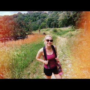 Meet your Posher, Laura